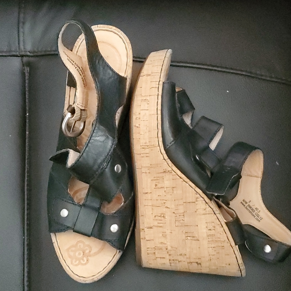 Born platform sandals